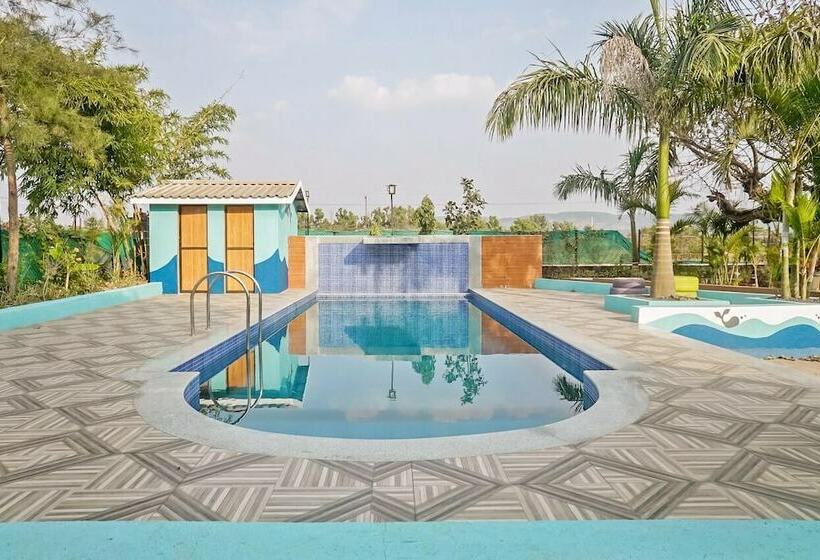 Hotel Royal Hills Resort