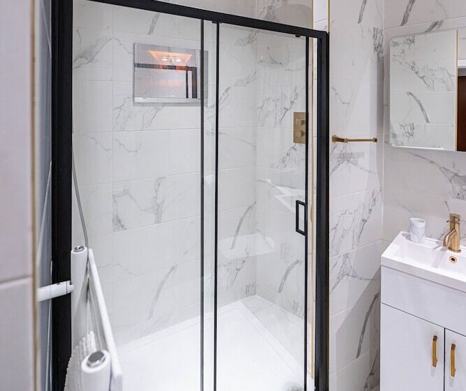 هتل Manhattan Luxury Suites