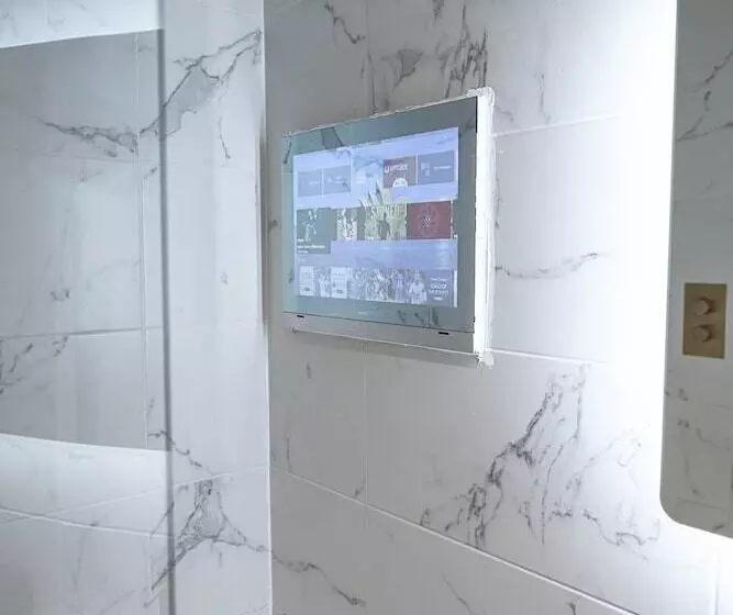 Hotelli Manhattan Luxury Suites