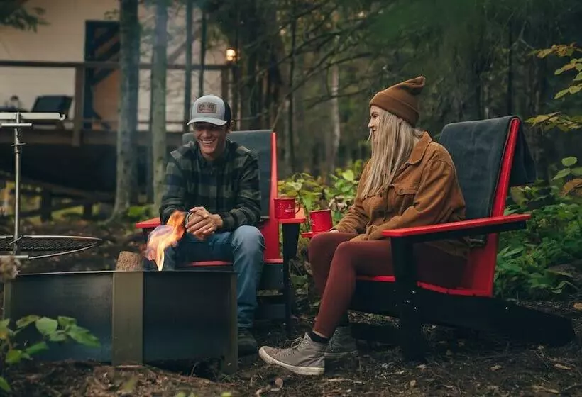 Hotelli North Shore Camping Company