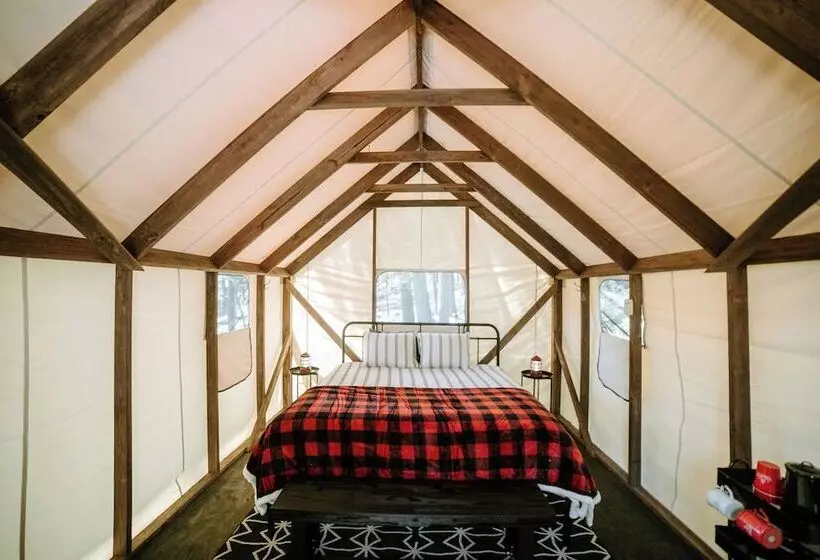 Hotelli North Shore Camping Company