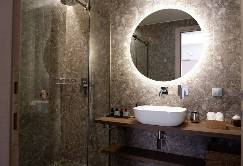 Kaiser Luxury Suites