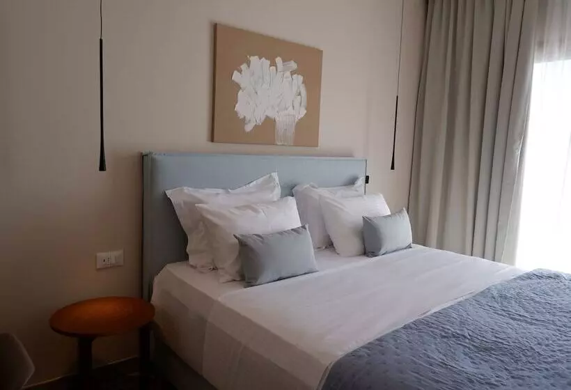 Kaiser Luxury Suites