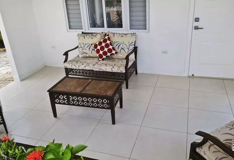 پانسیون Casa Maurice Ocho Rios Villa