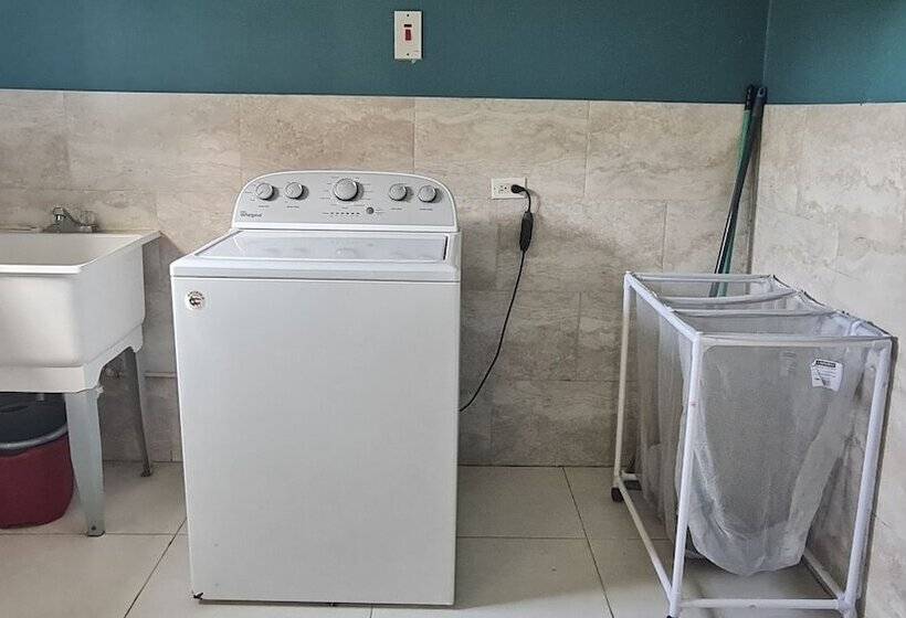 پانسیون Casa Maurice Ocho Rios Villa