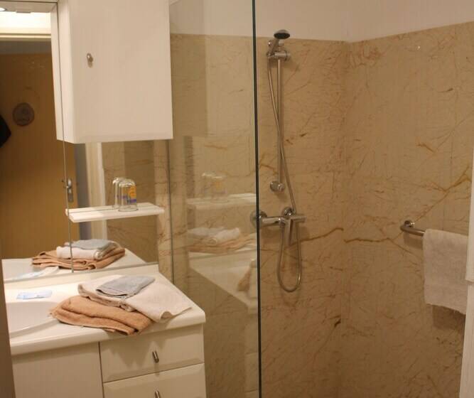 بنسيون Mmm Soirée étape