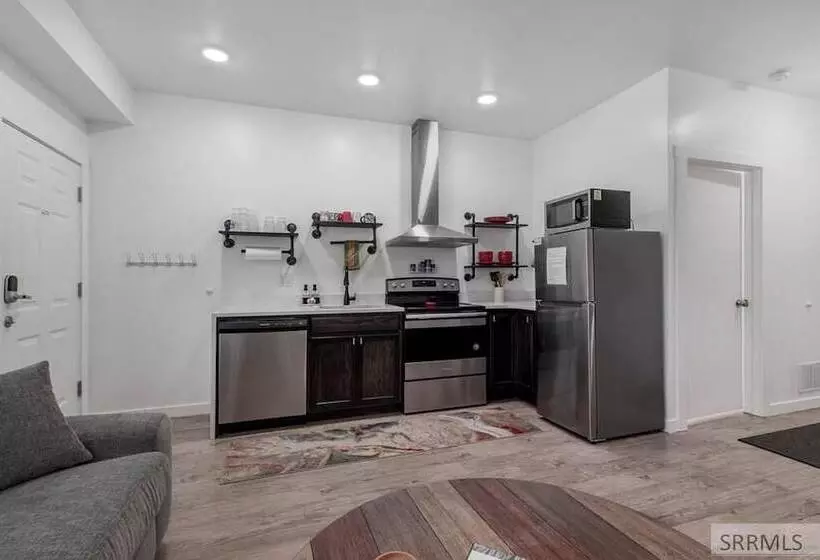 ペンション Winzig Lodge