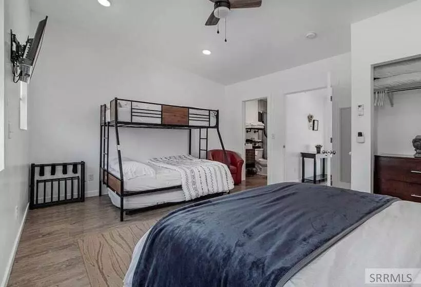 ペンション Winzig Lodge