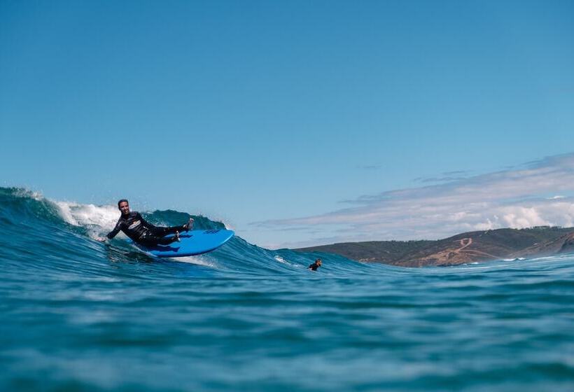 اقامتگاه Beautiful 2 Bed House In Lagoa Torrinha, Algarve