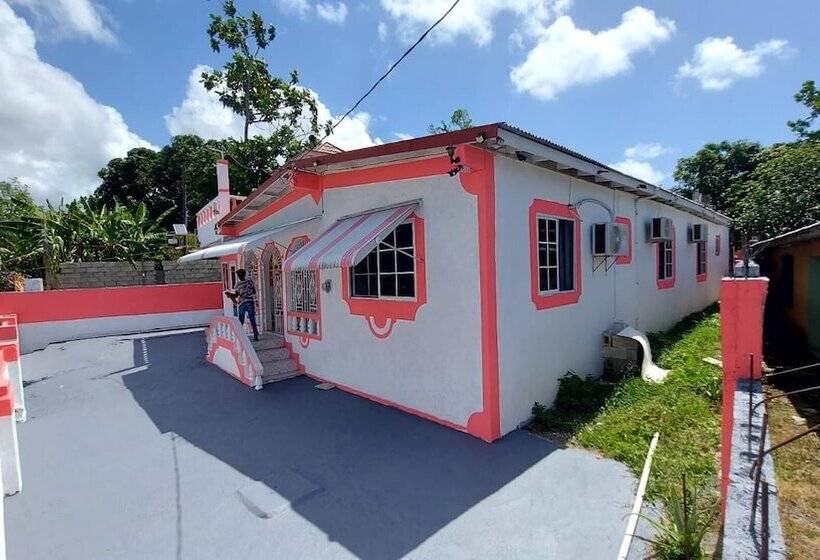 اقامتگاه Lovely 2 Bedroom House In St Thomas Jamaica