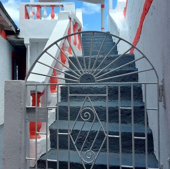 اقامتگاه Lovely 2 Bedroom House In St Thomas Jamaica