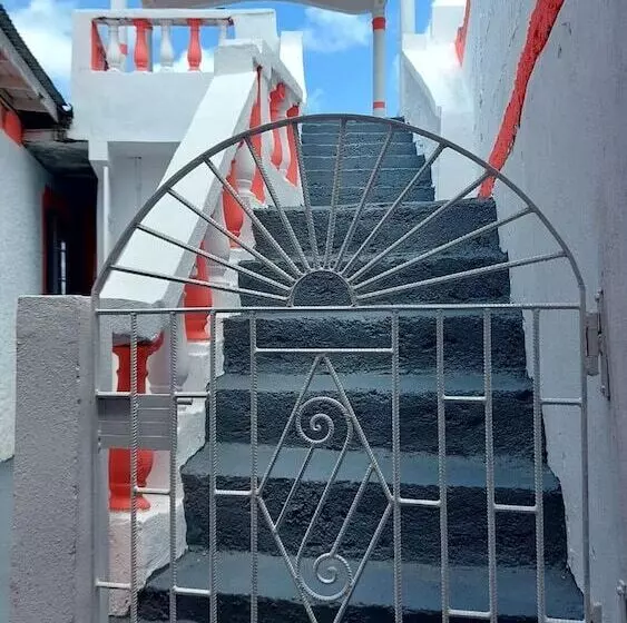 اقامتگاه Lovely 2 Bedroom House In St Thomas Jamaica