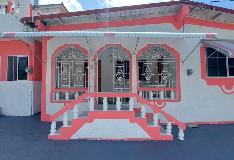 اقامتگاه Lovely 2 Bedroom House In St Thomas Jamaica