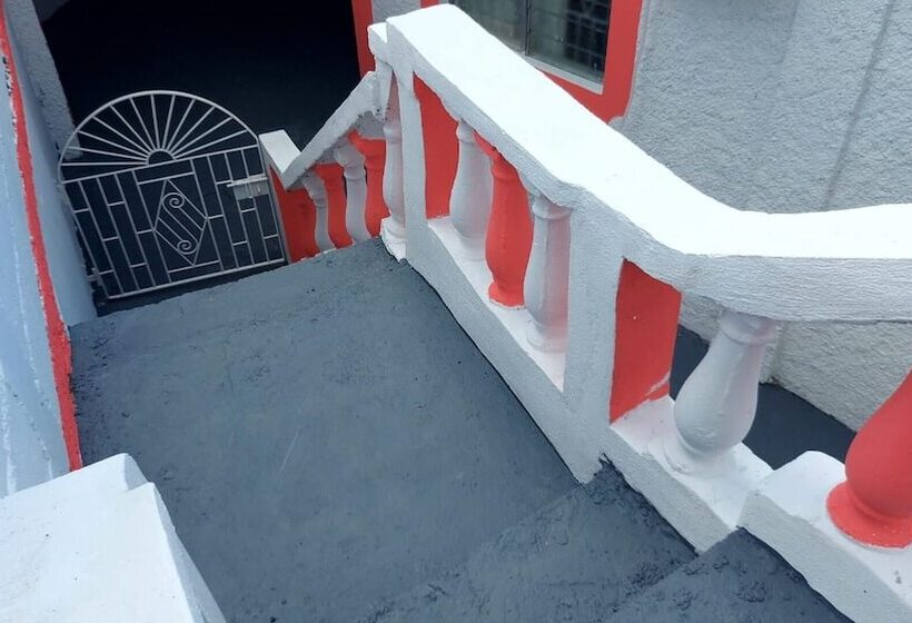 اقامتگاه Lovely 2 Bedroom House In St Thomas Jamaica