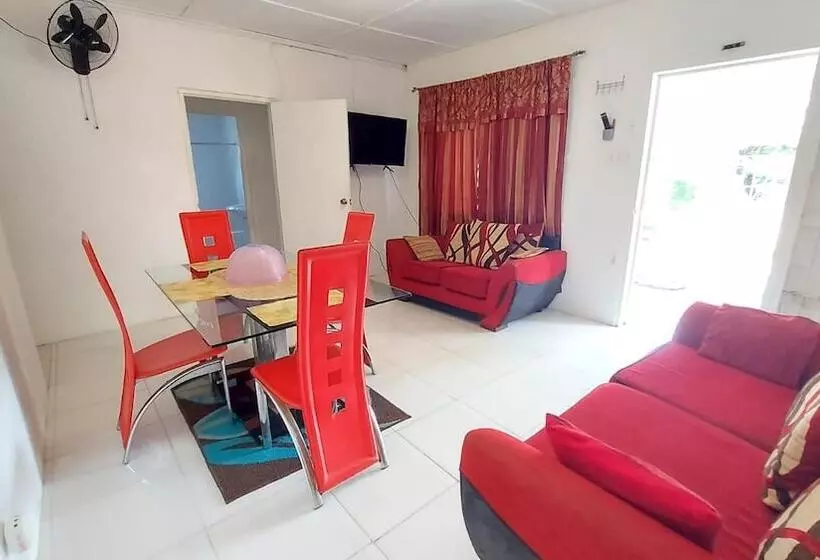 اقامتگاه Lovely 2 Bedroom House In St Thomas Jamaica