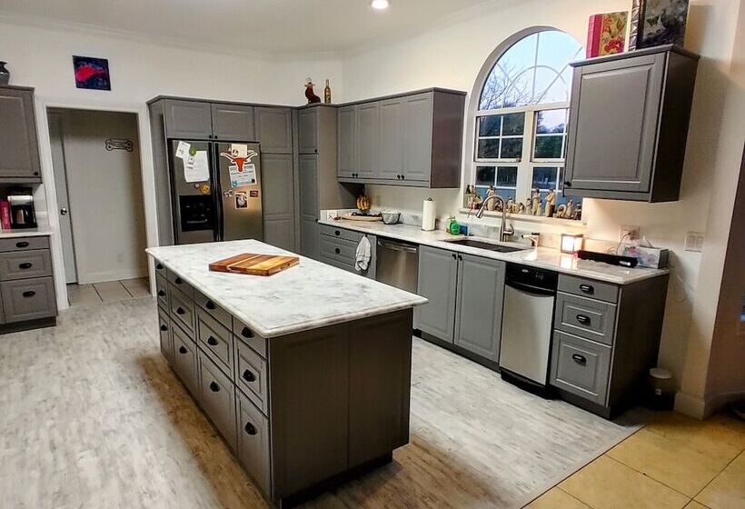 צימר The Yellow Rose Of Texas