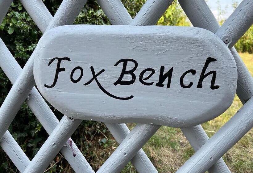 Charming Country Cottage In A Peaceful Location