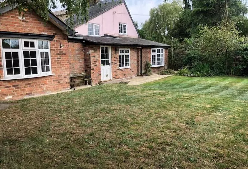 Charming Country Cottage In A Peaceful Location