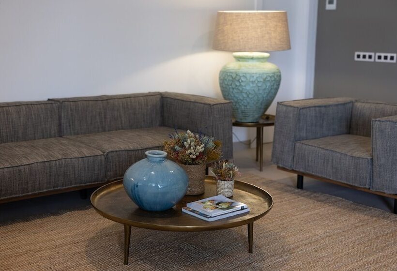 בית מלון כפרי Cala Lanuza Suites