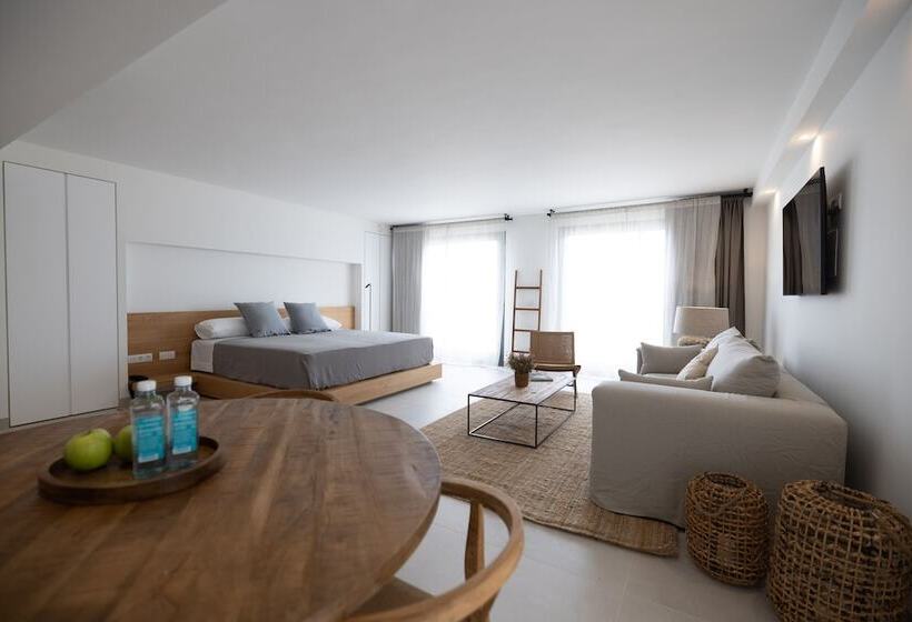 בית מלון כפרי Cala Lanuza Suites