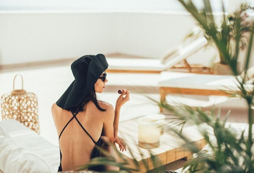 בית מלון כפרי Cala Lanuza Suites