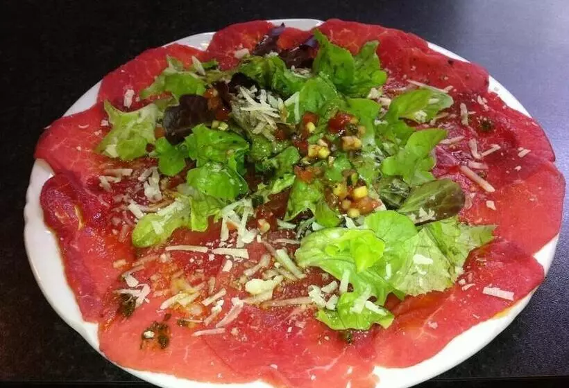 Hotelli Hôtel Les Frangins