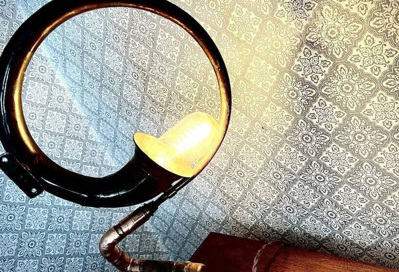 Отель La More At The Bisbee Inn