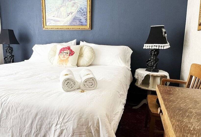 Отель La More At The Bisbee Inn