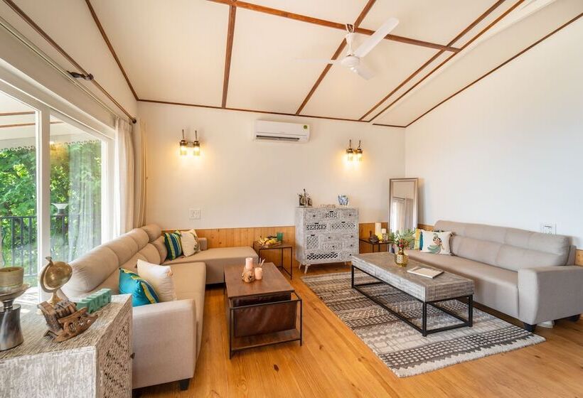 هتل Neer Ganga Resorts