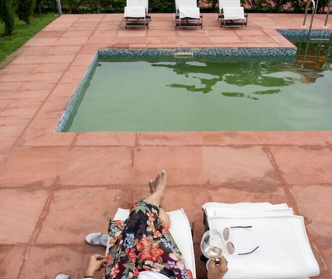 هتل Neer Ganga Resorts