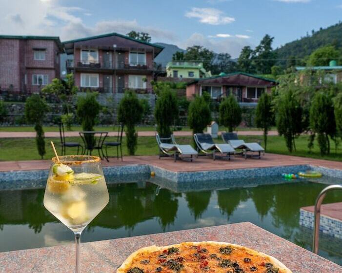 هتل Neer Ganga Resorts