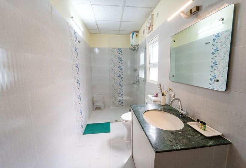 هتل Neer Ganga Resorts