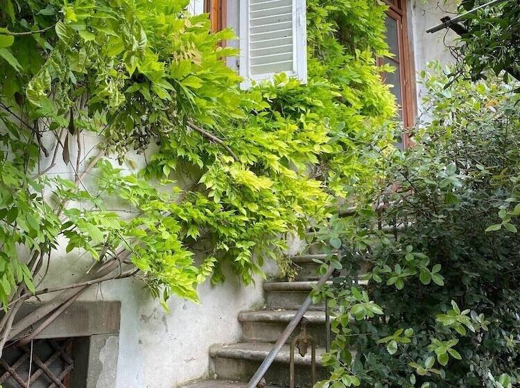 בית מלון כפרי Quattro Gigli Palace