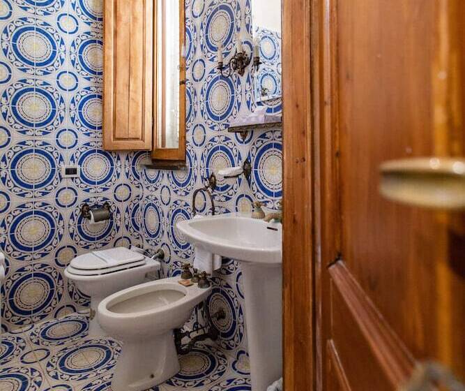 בית מלון כפרי Quattro Gigli Palace