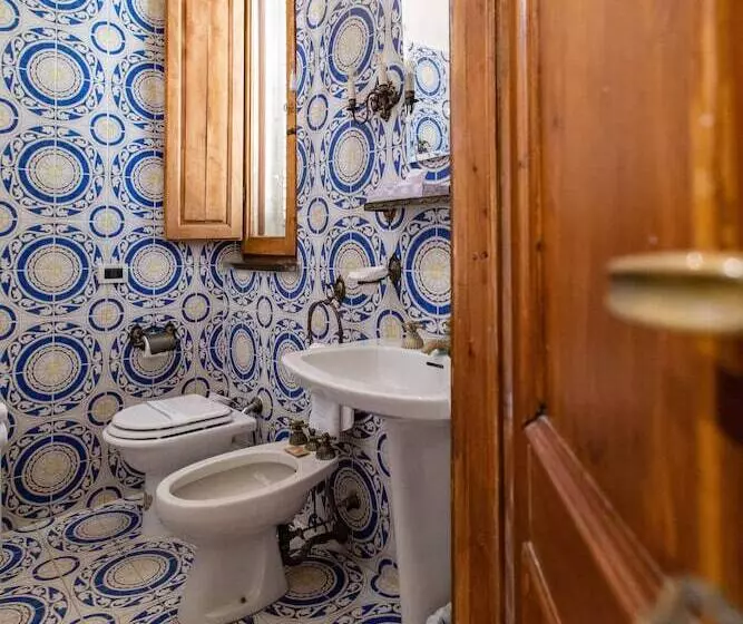Hotelli Quattro Gigli Palace