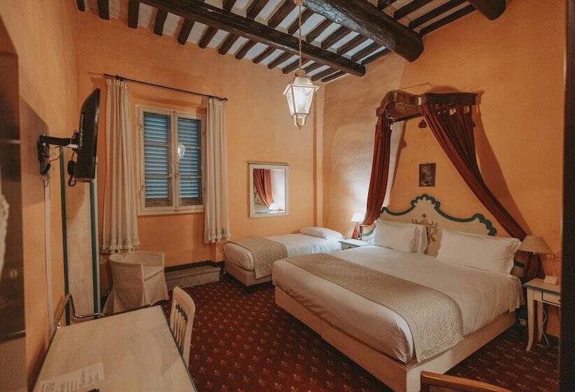 בית מלון כפרי Quattro Gigli Palace