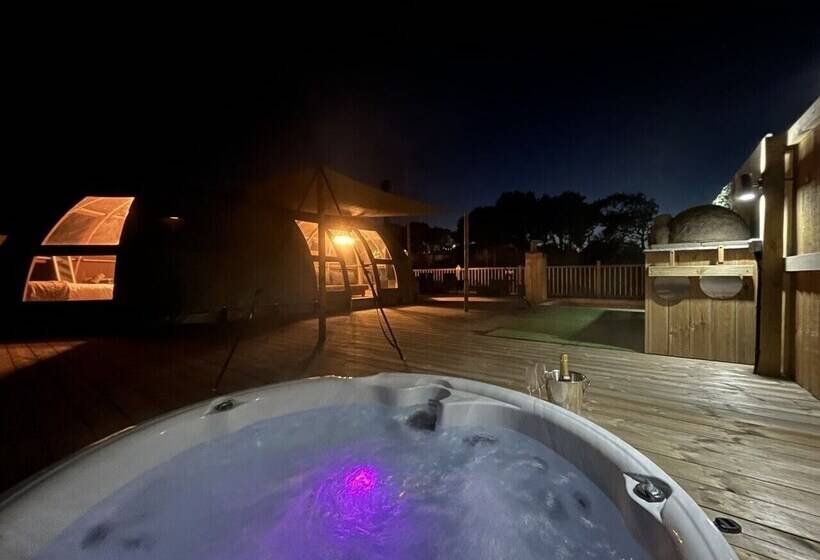 Hotel Sunrise Dome Tent