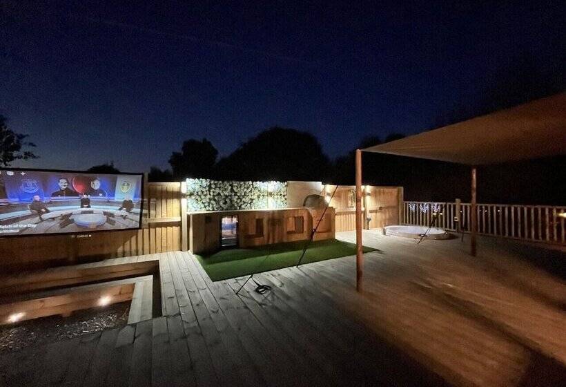 Hotel Sunrise Dome Tent