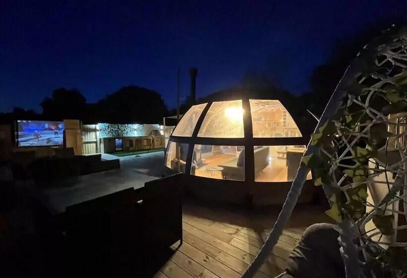 Hotelli Sunrise Dome Tent