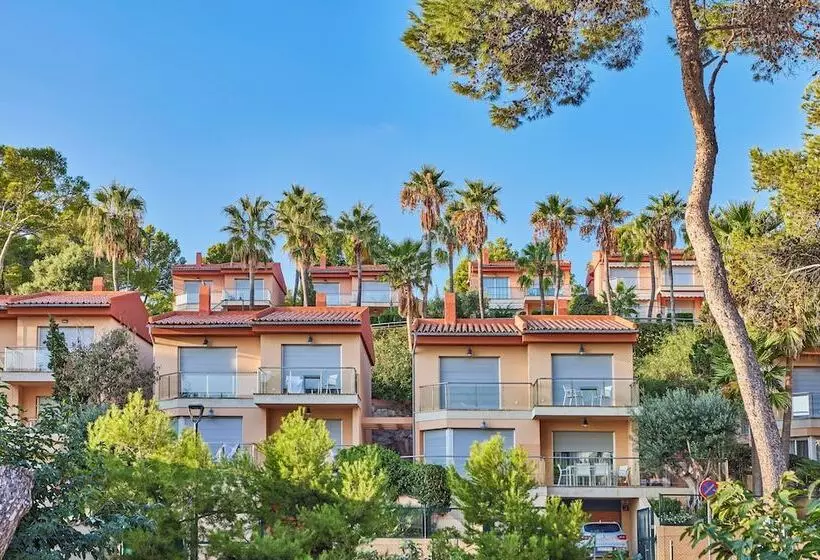 Hotelli Universal Aquamarin Beach Houses