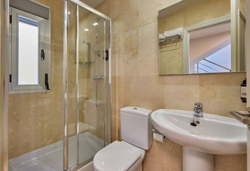 هتل Universal Aquamarin Beach Houses