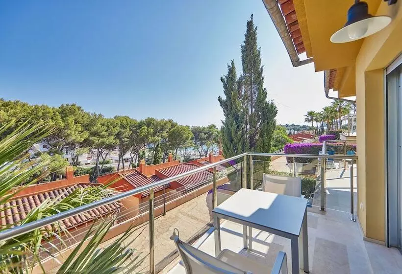 Hotelli Universal Aquamarin Beach Houses