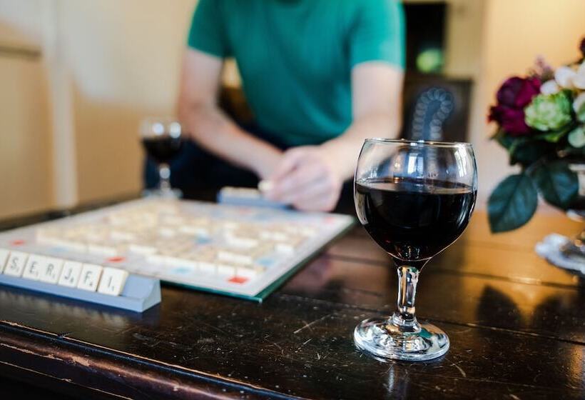 Hovell Hall Country B&b