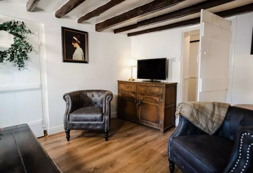 Hovell Hall  Country B&b