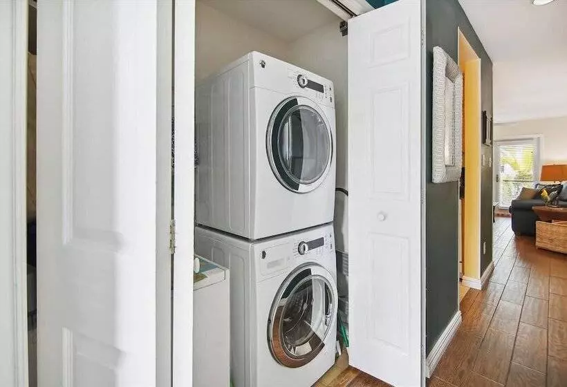 Key West Charming By Avantstay Communal Pool Gated Community Near Fort Zachary Taylor Park Week Long