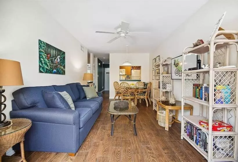 Key West Charming By Avantstay Communal Pool Gated Community Near Fort Zachary Taylor Park Week Long