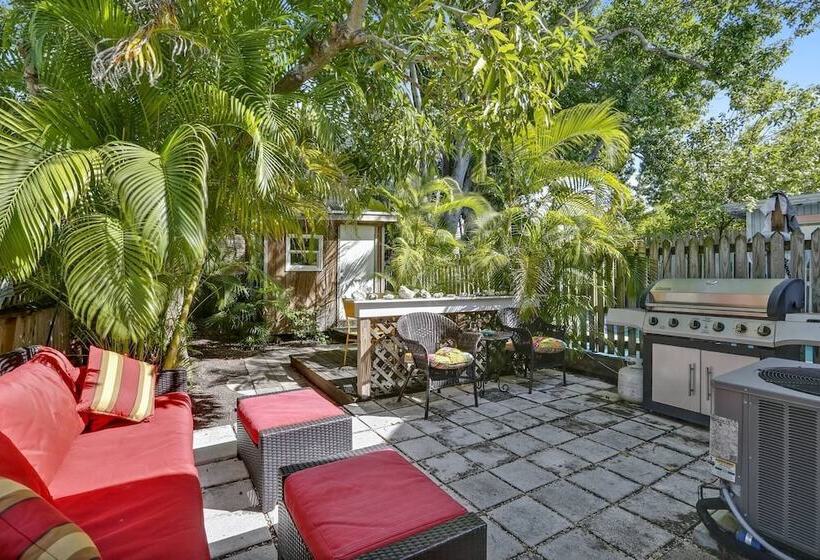 La Casita By Avantstay Steps To Duval Street In Key West! Month Long Stays Only