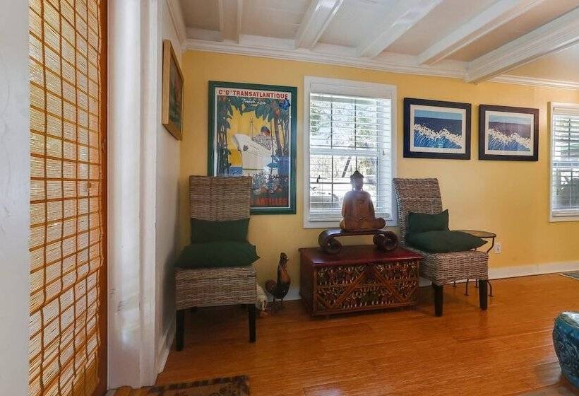 La Casita By Avantstay Steps To Duval Street In Key West! Month Long Stays Only