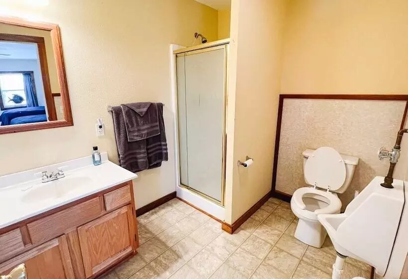 Motelli Beaver Dam Dive Shop And Resort