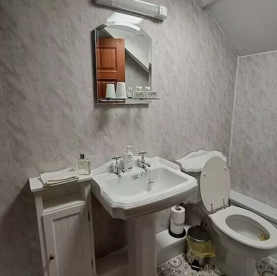 Majatalo Coynant Farm Guest House